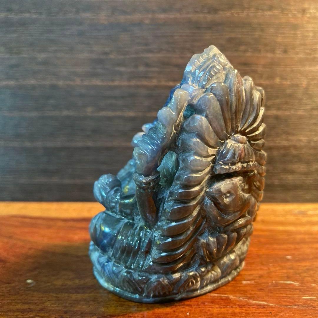 ブルーサファイア製 ガネーシャ像／希少石・手彫り・ネパール仏像・239g