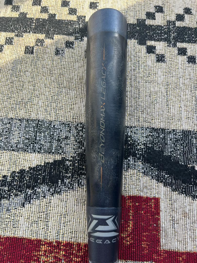 ビヨンド マックス レガシー 少年野球　軟式バット 黒　８０ｃｍ