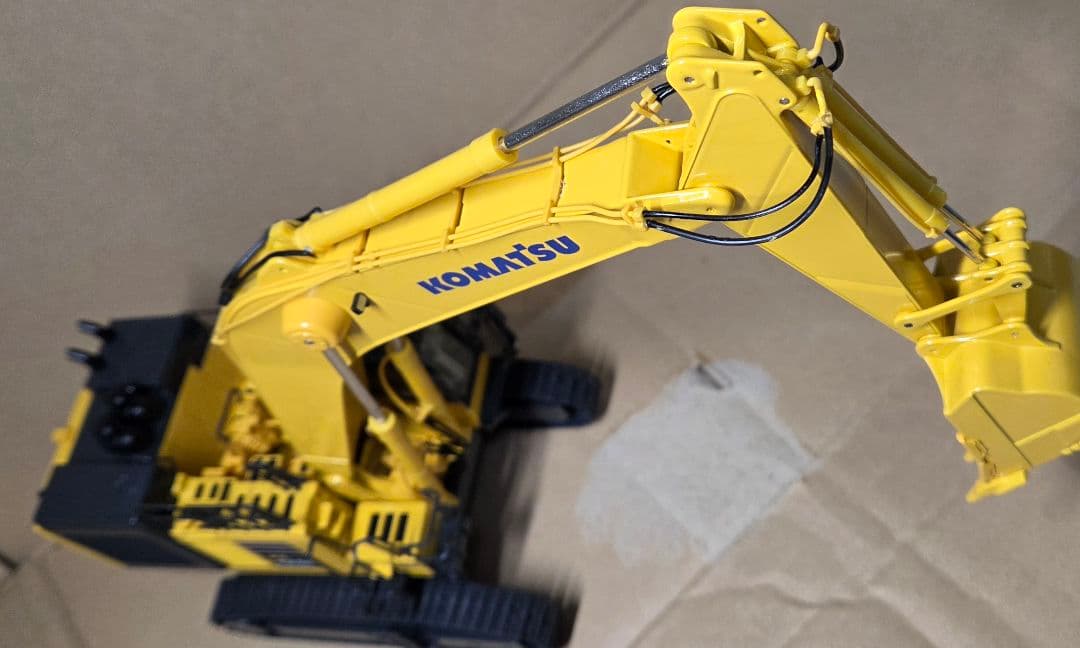 PC1250-11 1/50 コマツ ショベルカー 建機 komatsu NZG