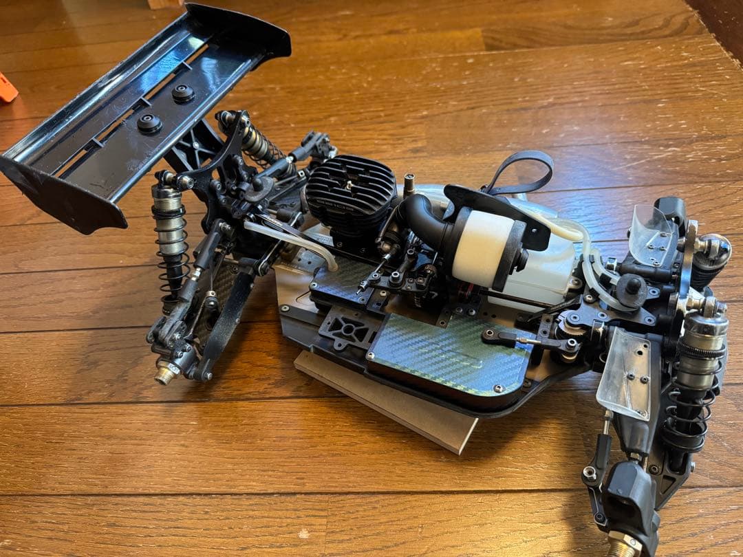 SWORKz S35-4 1/8 バギー エンジン付き