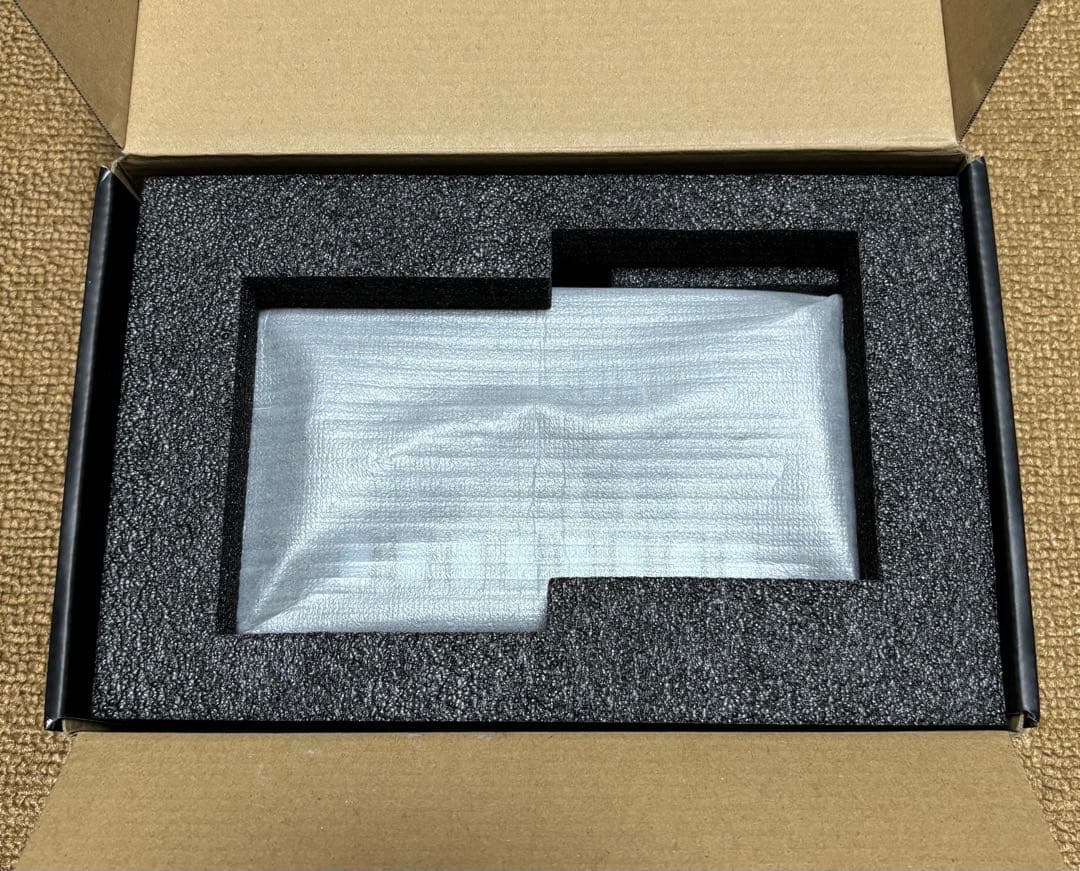 完全動作品 Roland AIRA Compact J-6