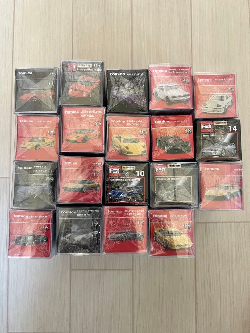 トミカプレミアム未開封品　19台セット売り