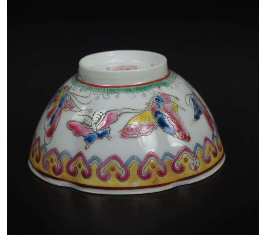 送料無料　『大清乾隆年製』銘　景徳鎮薄胎小碗　径8.3ｃｍ中国名磁共箱・完品無傷