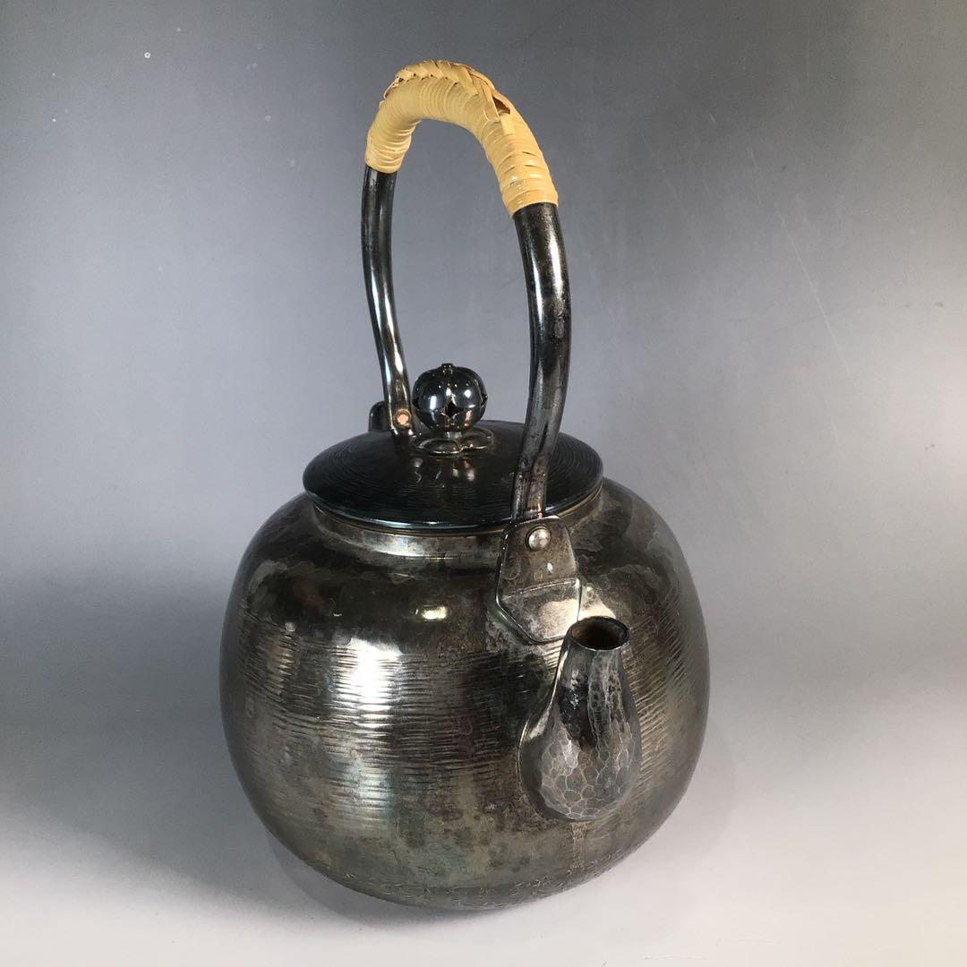 Ｎ９６３　水注　『秀峰堂造』『いぶし銀』『刷毛目紋』『湯沸』　紙箱　茶道具