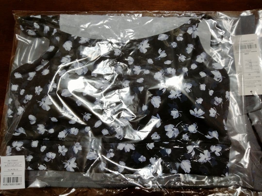 SUKALA フラワープリントセパレートタンクトップ黒　 Mサイズ 新品未開封