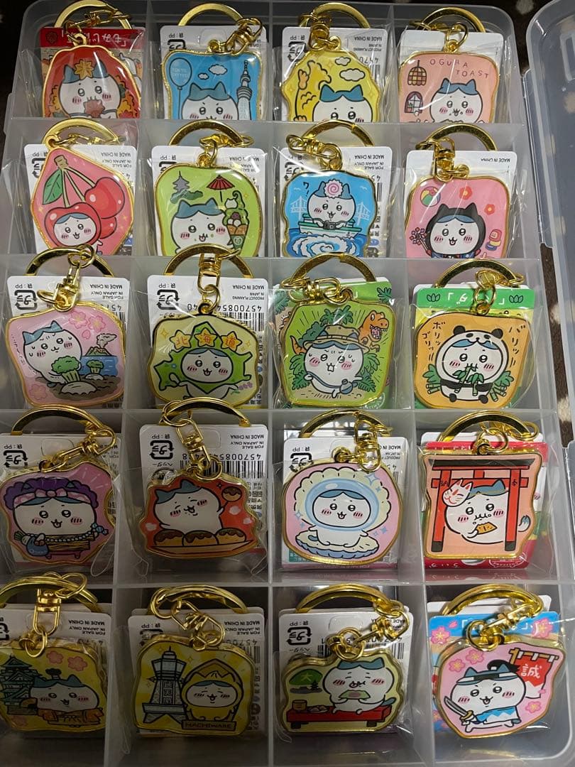 【まとめ売りのみ】ちいかわ　ご当地キーホルダー　59個セット(ハチワレ)