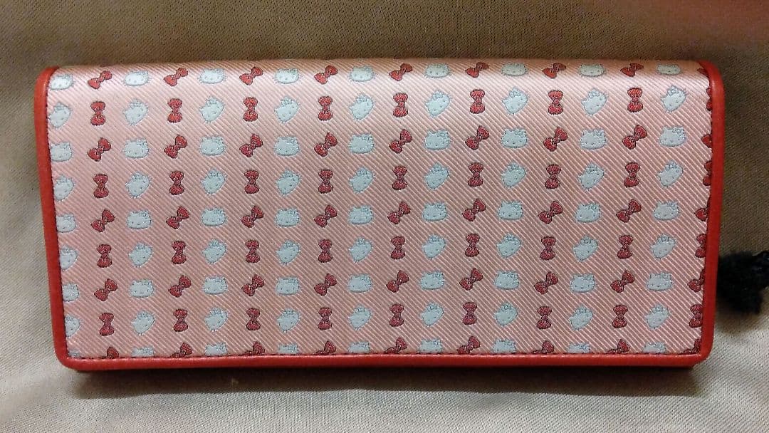 ☆超レア品　新品　キティ財布　おまけ付き