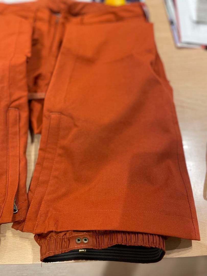 美品　BURTON スノーボードパンツ　レディース　サイズS