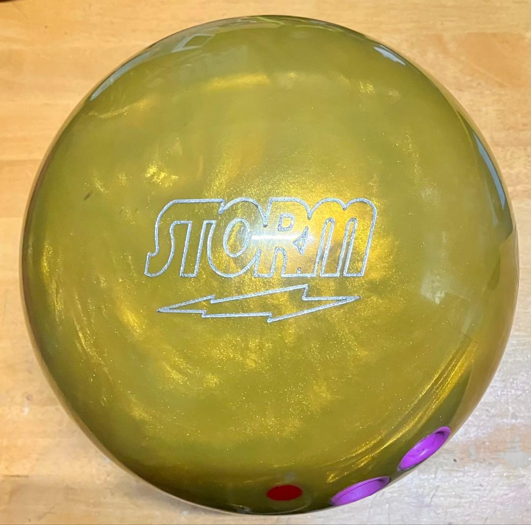 美品 STORM FOREST LOCK ボウリングボール 15P