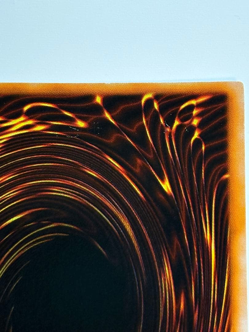 新品みたいです。メタル・デビルゾア 初期 シークレット 遊戯王