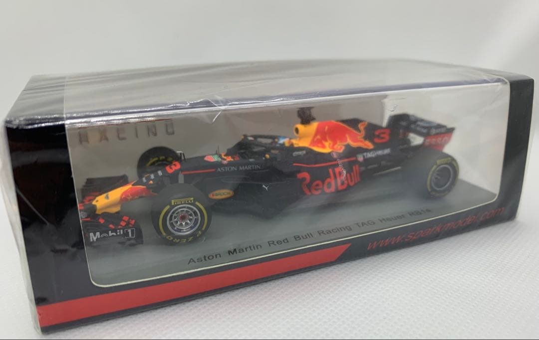 ミニカー 1/43 Aston Martin Red Bull Racing RB14