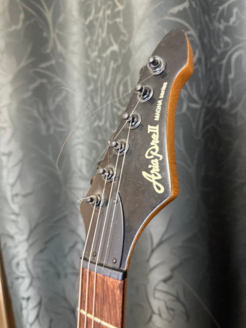 aria pro II magna series エレキギター 赤黒