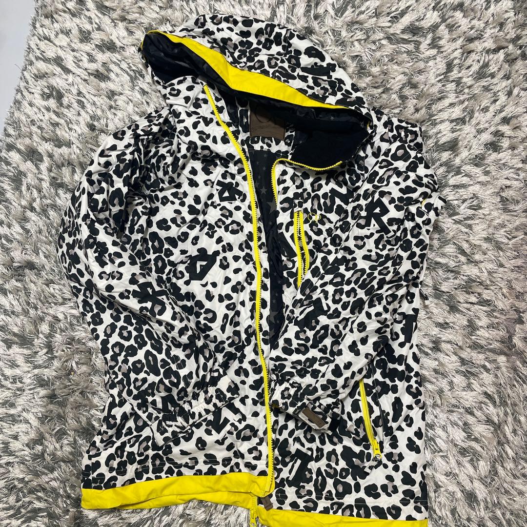 ヒョウ柄 Lサイズ スノーボードウェア　セット