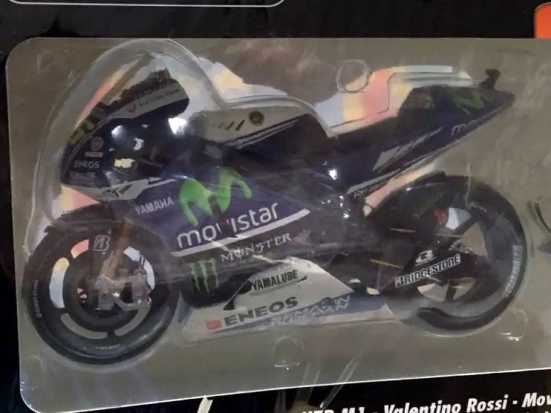 限定品 ミニチャンプス 1/12 モビスター ヤマハ YZR-M1 14 ロッシ
