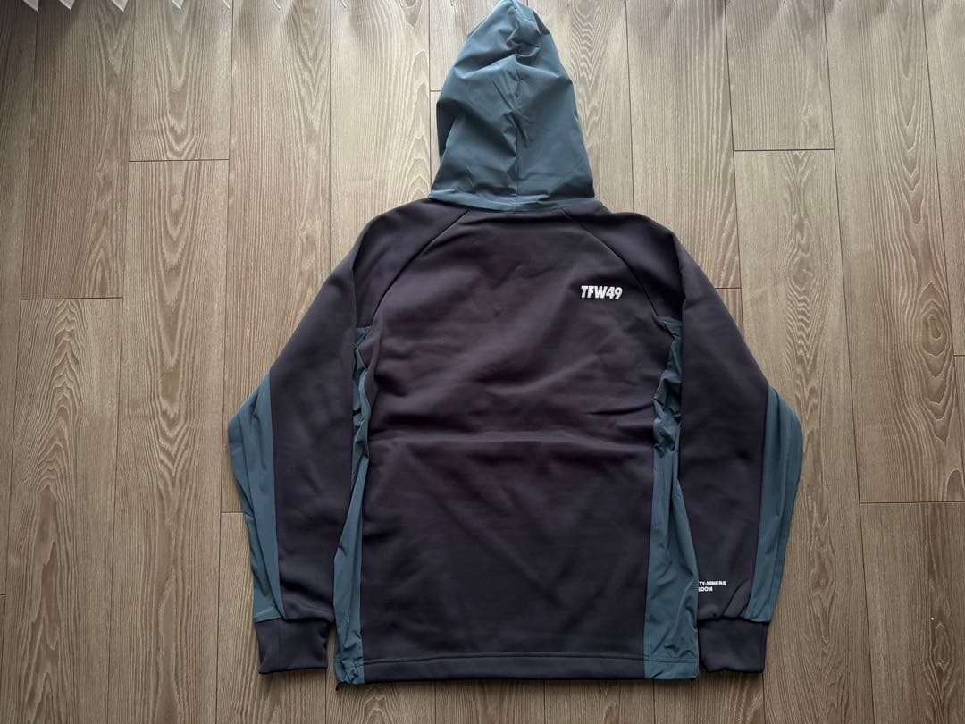 新品未使用　TFW49 ハーフジップ　フーディー　パーカー　サイズS