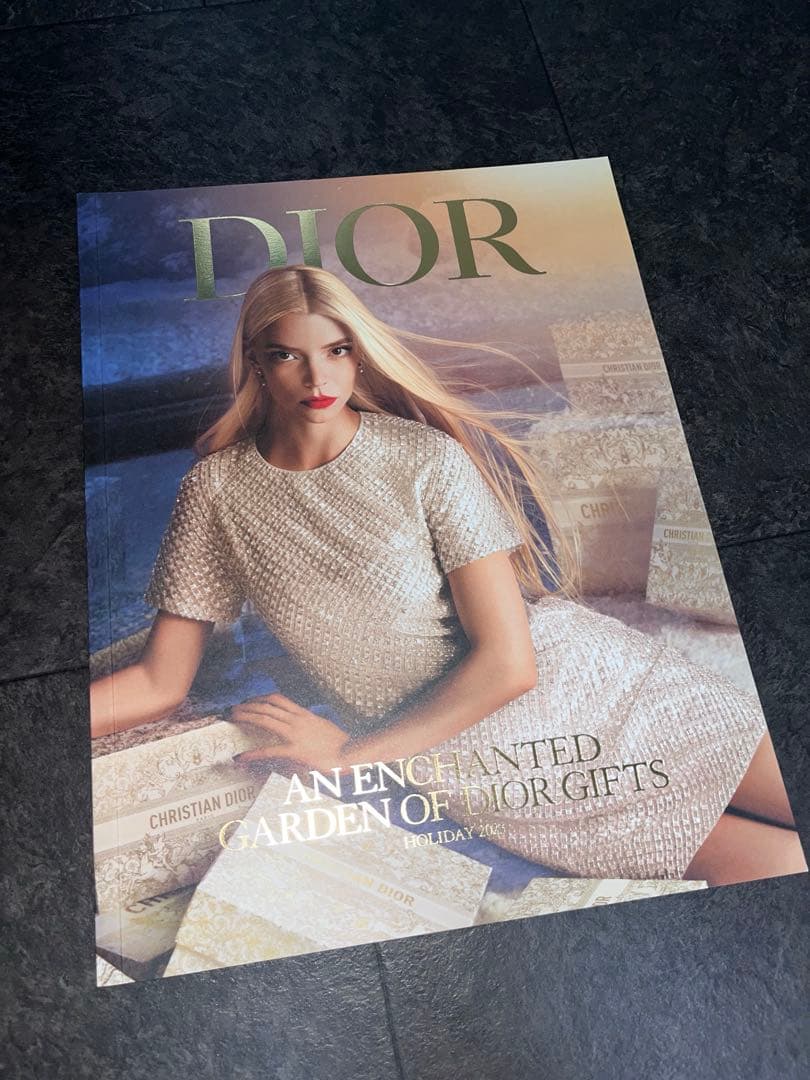 ディオール　化粧品　ノベルティ　ショップ袋　箱　カタログ　ショッパー　香水