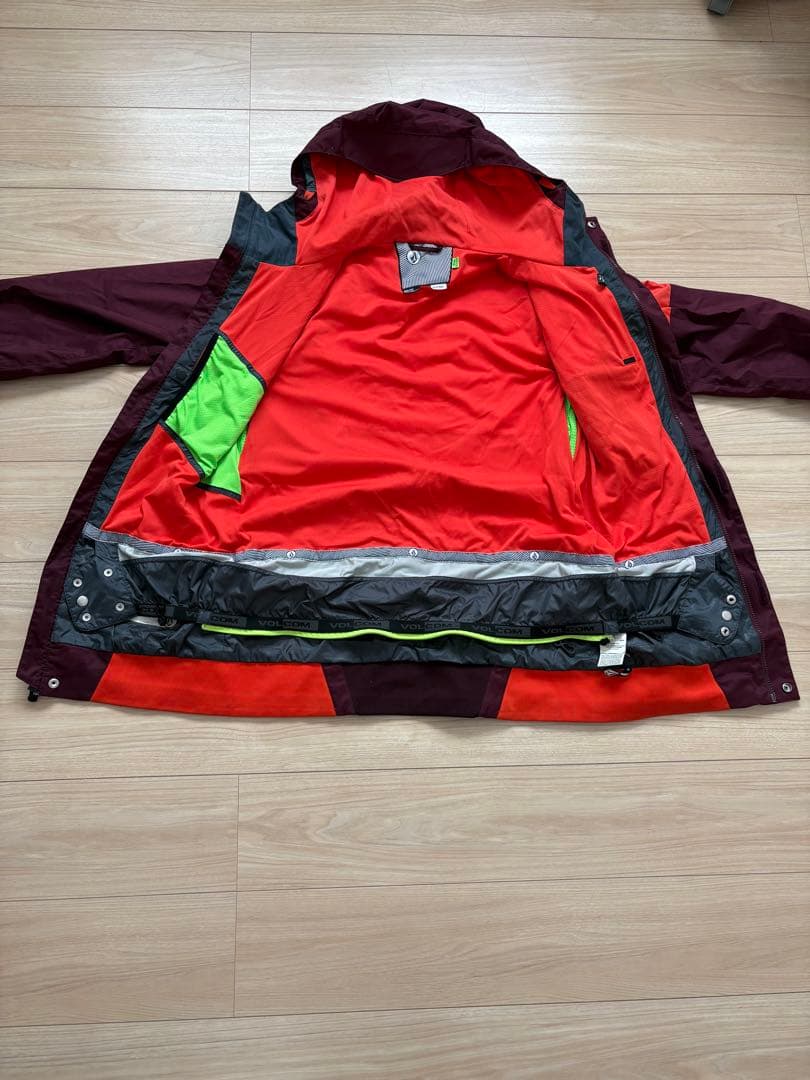 VOLCOM　スノーボード　ウェア