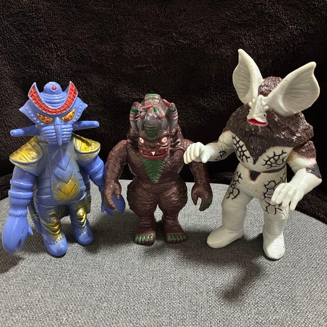 ウルトラマン怪獣フィギュア 21 体 日本製 硬質フィギュア他