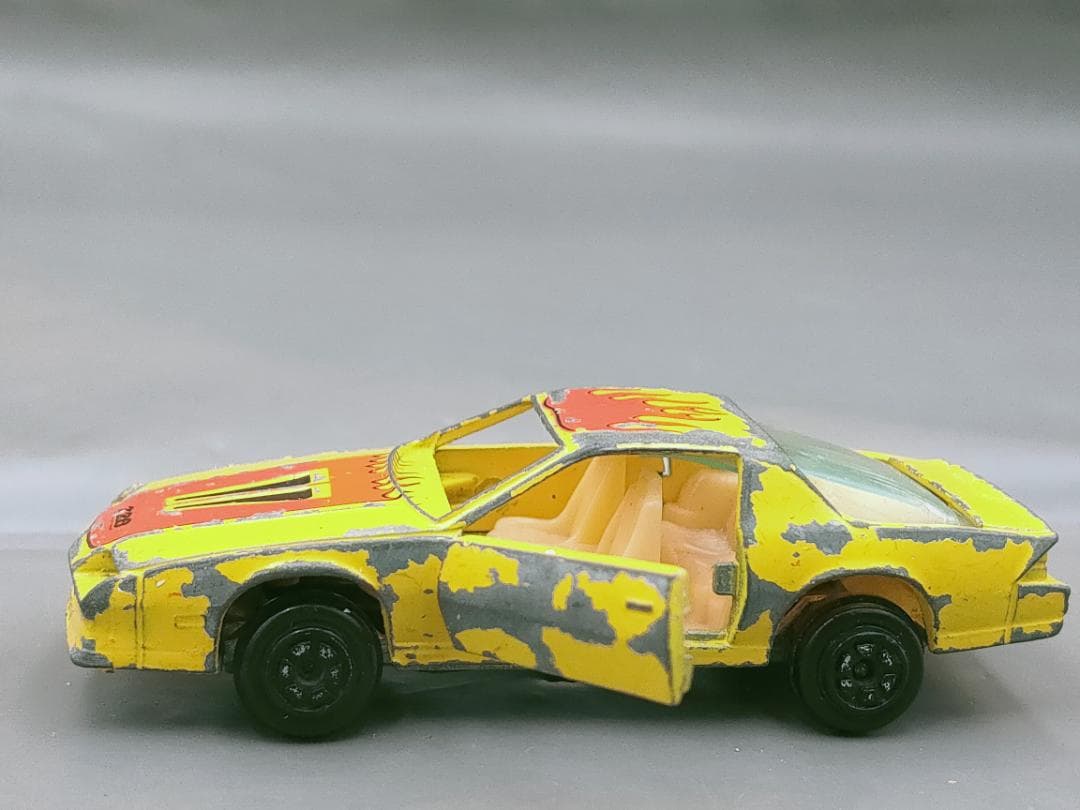 Yatming シボレー カマロ Z28 ミニカー ダイキャスト MC0086