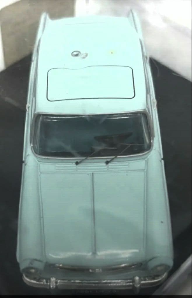 (入手困難)Peugeot 404 ミニカー 水色 1/43