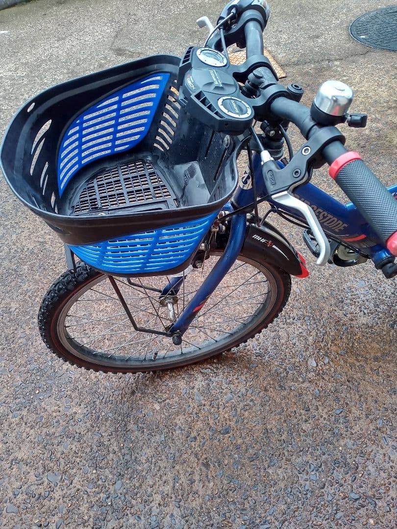 ブリジストン22インチジュニア自転車引取限定