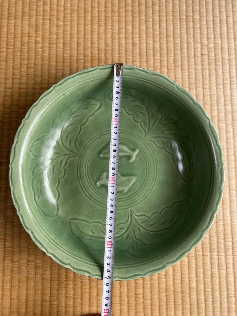 アンティークー中国龍泉窯の大皿-未使用