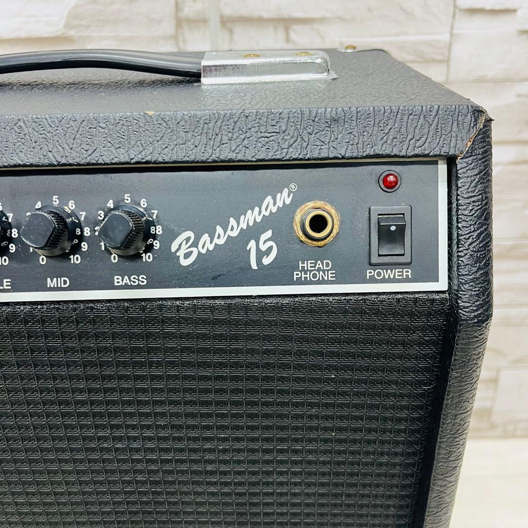 Fender フェンダー ベースアンプ Bassman 15 BM-15