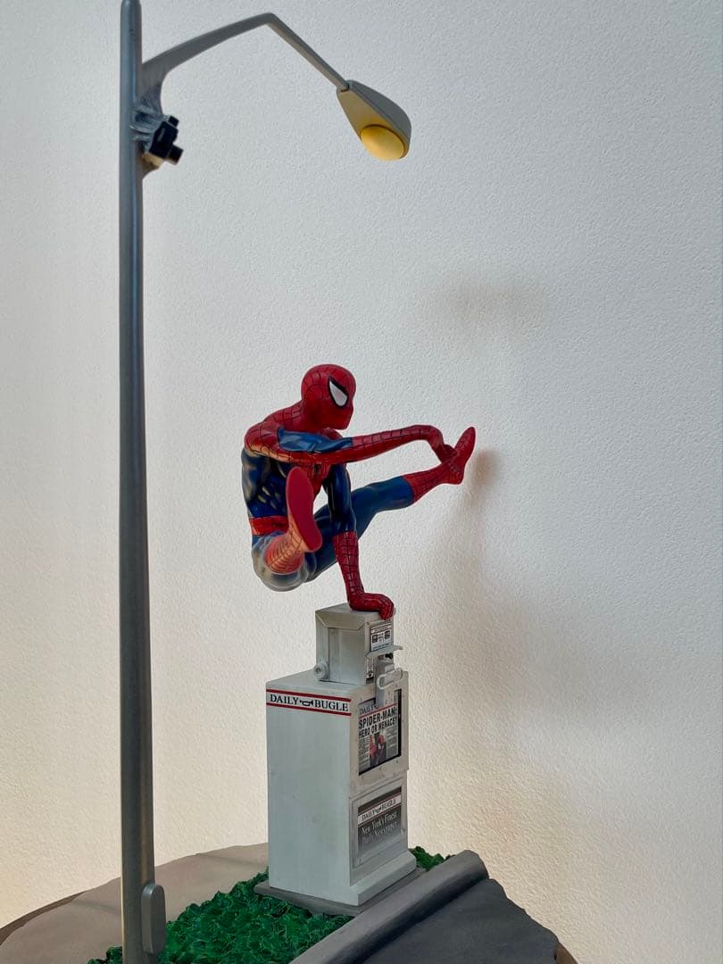 スパイダーマン スタチュー プレミアムコレクション　ダイヤモンドセレクト トイズ