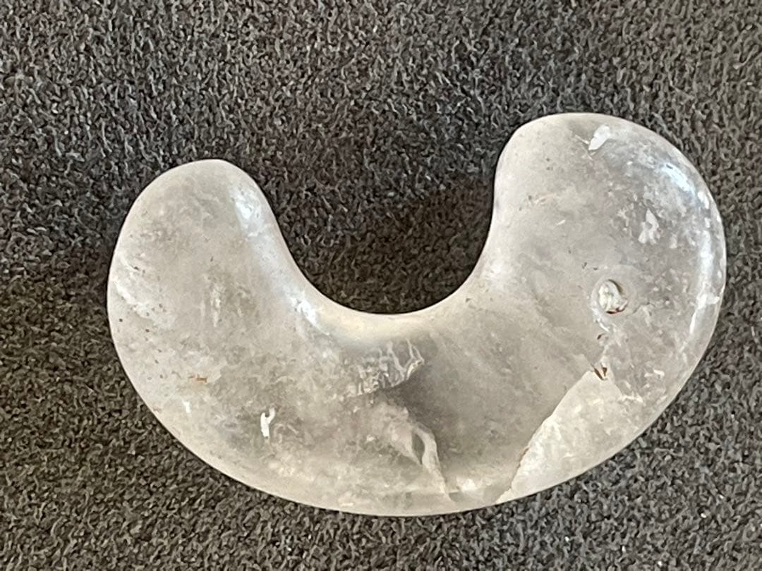 古墳時代　水晶製勾玉　出土品