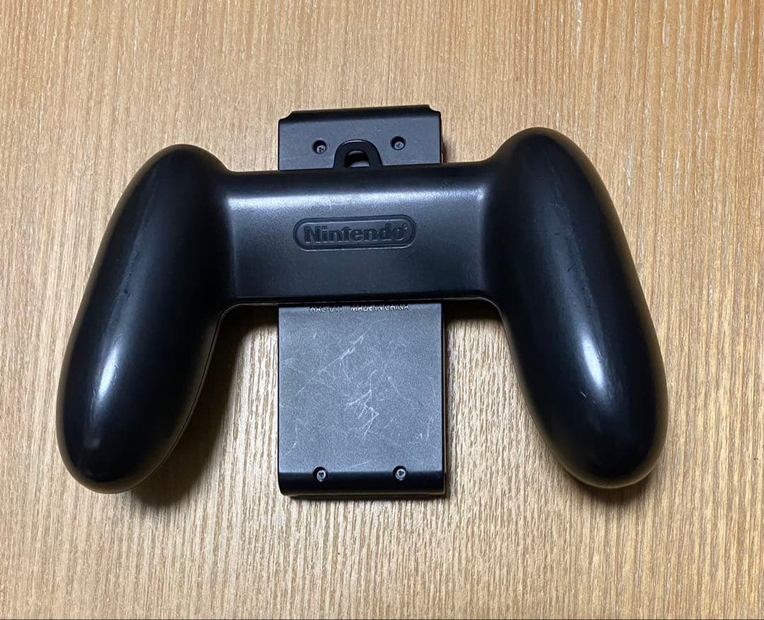 ニンテンドーSwitch +カセット3つ +キーボード＋コントローラー