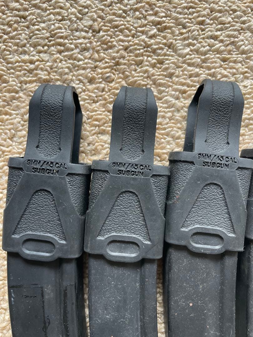 東京マルイ電動ガンMP5マガジン合計9本＋マガジンクリップ3個