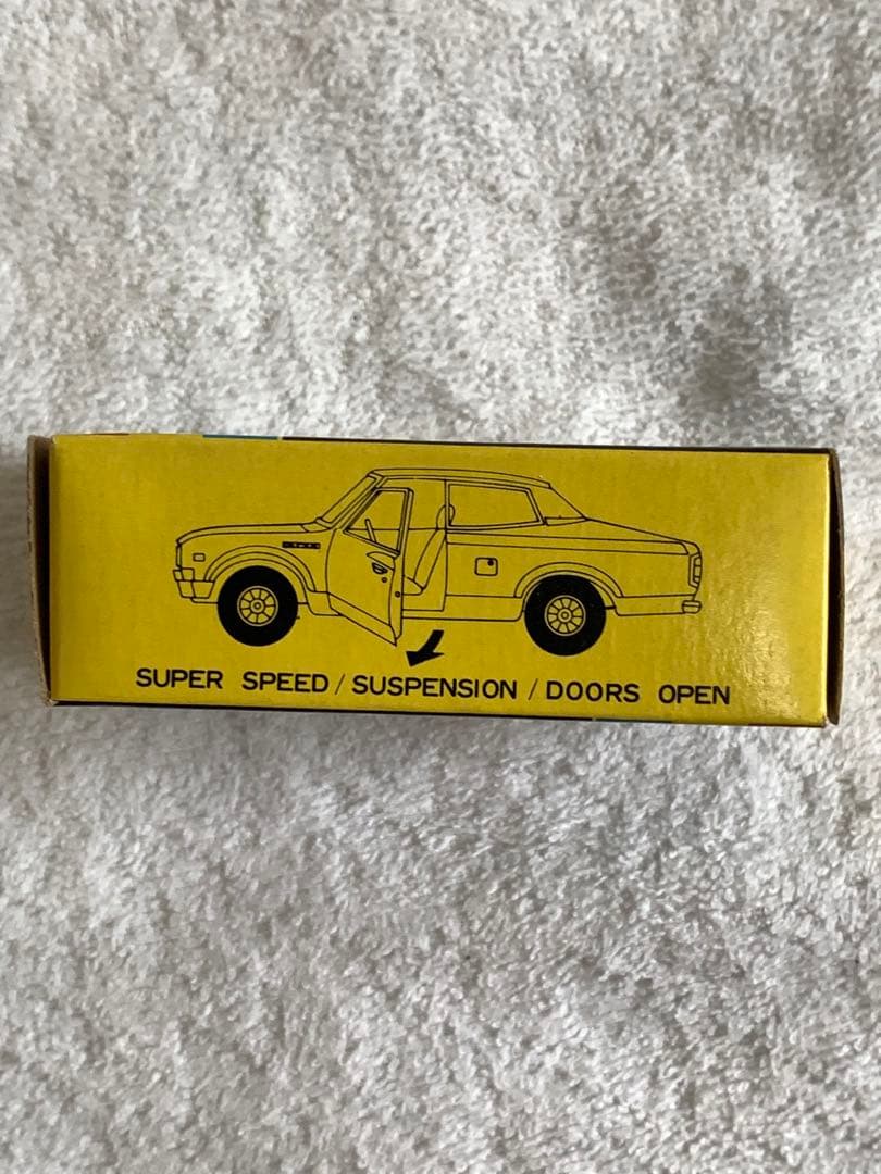 トミカ ダットサン ピックアップ【黒箱・日本製】