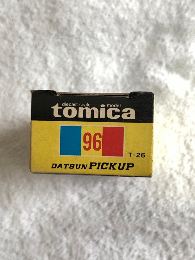 トミカ ダットサン ピックアップ【黒箱・日本製】
