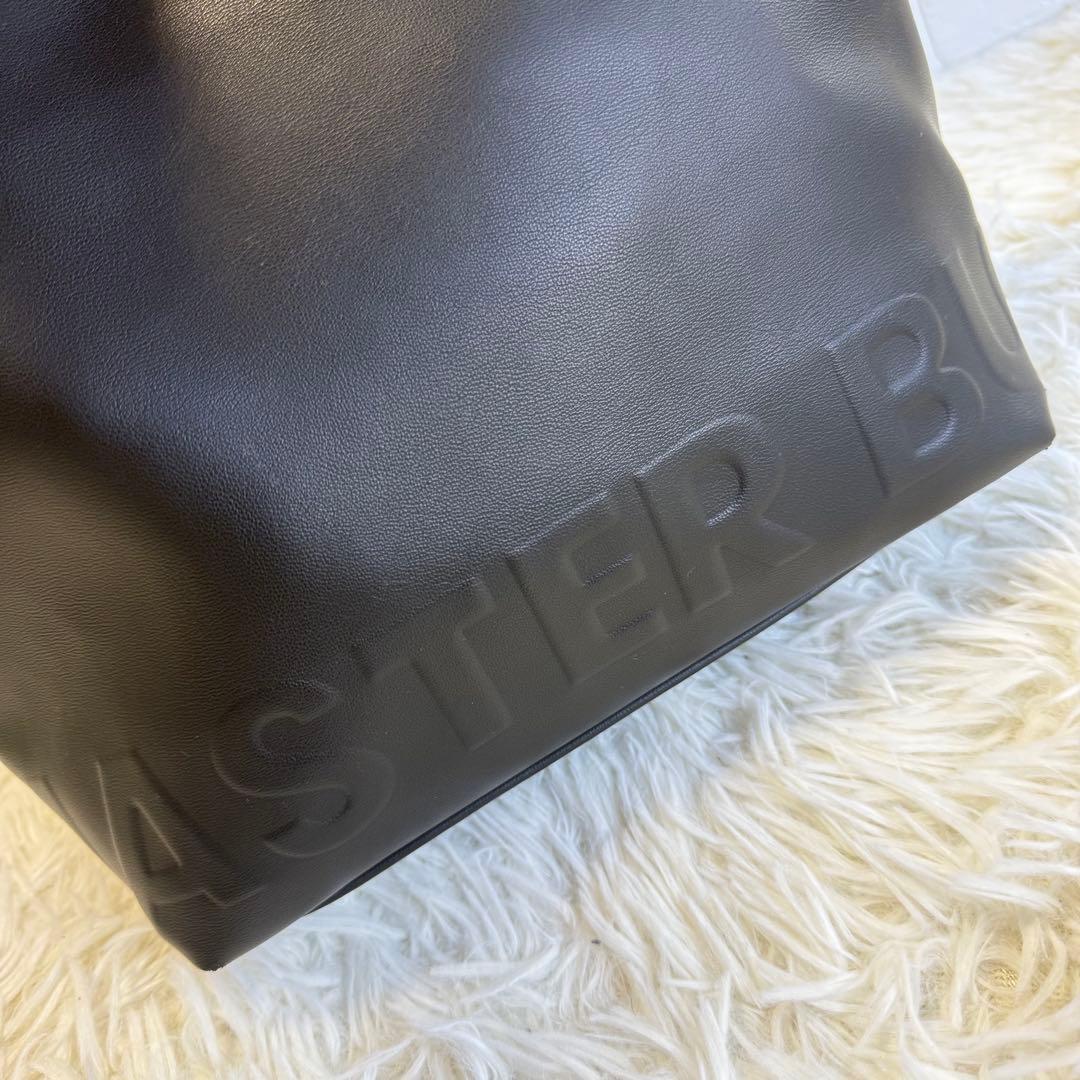 【マスターバニー】美品 カートバック フェイクレザー ブラック 3D