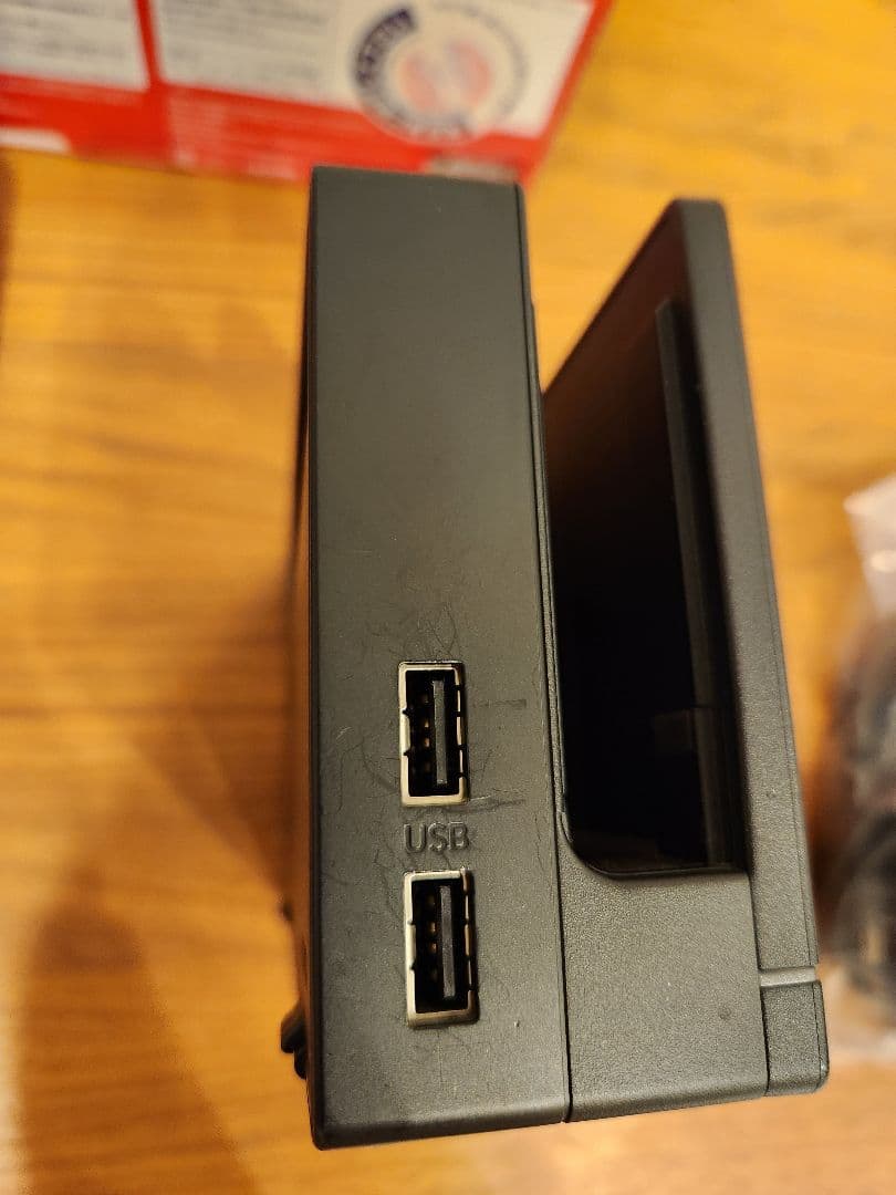 Nintendo Switch 本体& ジョイコンプラス