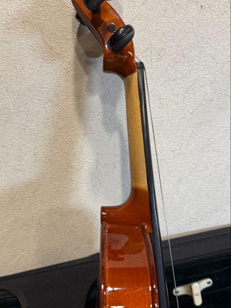 【送料込み】Aubert オーベール　バイオリン　肩当・ケース付　4/4サイズ