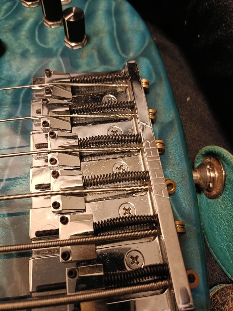 ATELIER　Z　J-NOTE ６弦ベース　　BASS