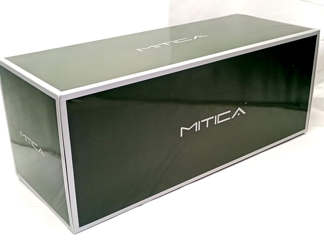 1/18 アルファロメオ A12 F12 カロ アトレッツィ 1977 レッド