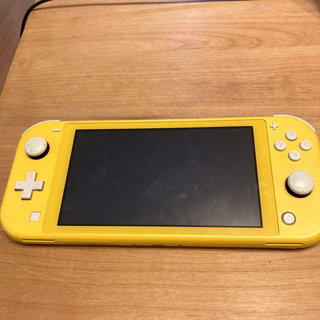 スイッチライト　イエロー　ジャンク品