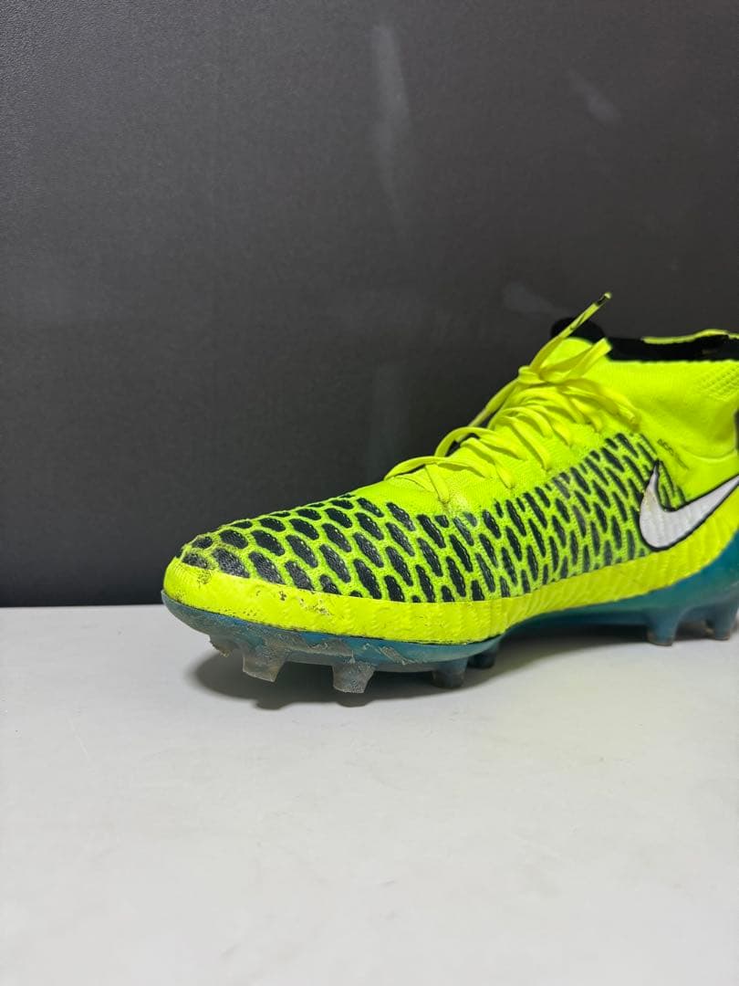 27.5cm NIKE スパイク 初代マジスタオブラ FG ボルトイエロー