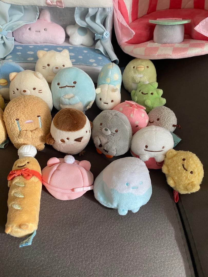 すみっこぐらし 手のりぬいぐるみ、ドールハウス まとめ売り
