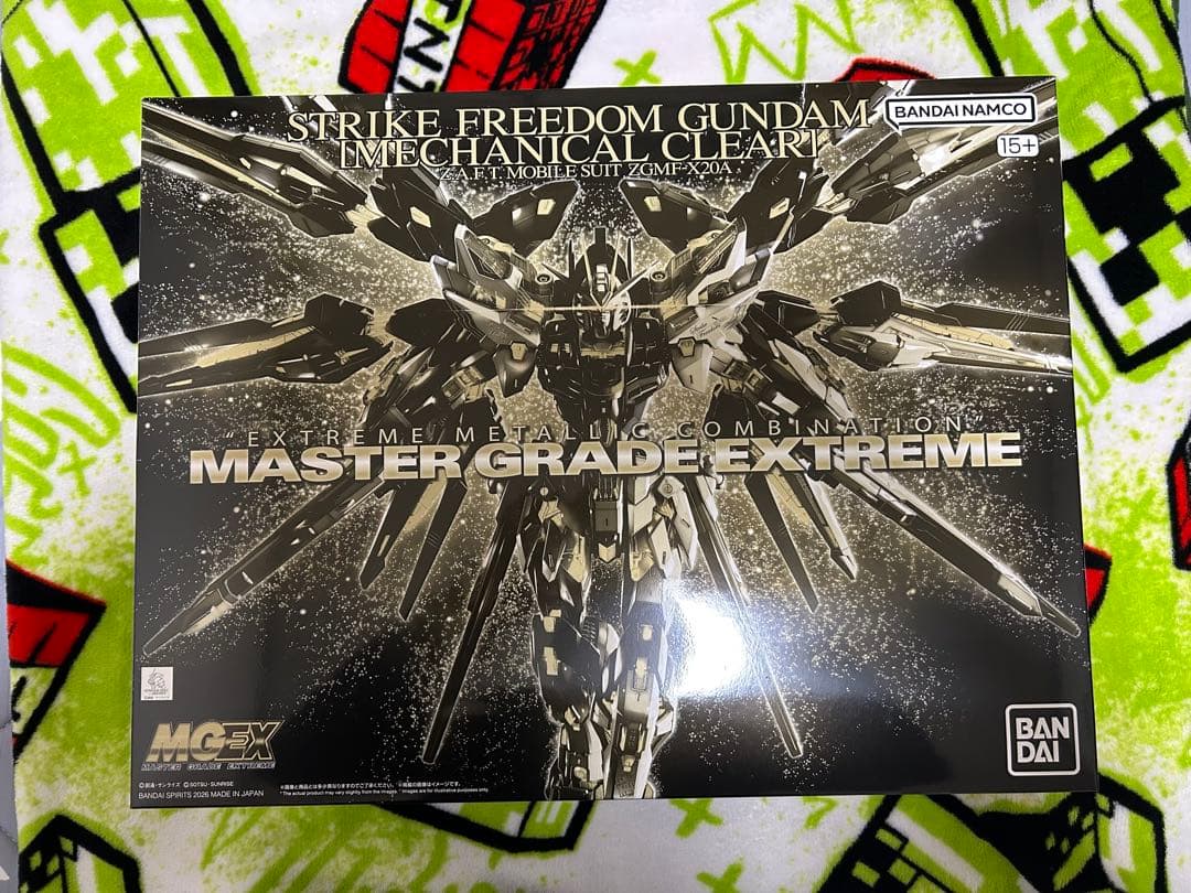 MGEX 1/100 ストライクフリーダムガンダム メカニカルクリア