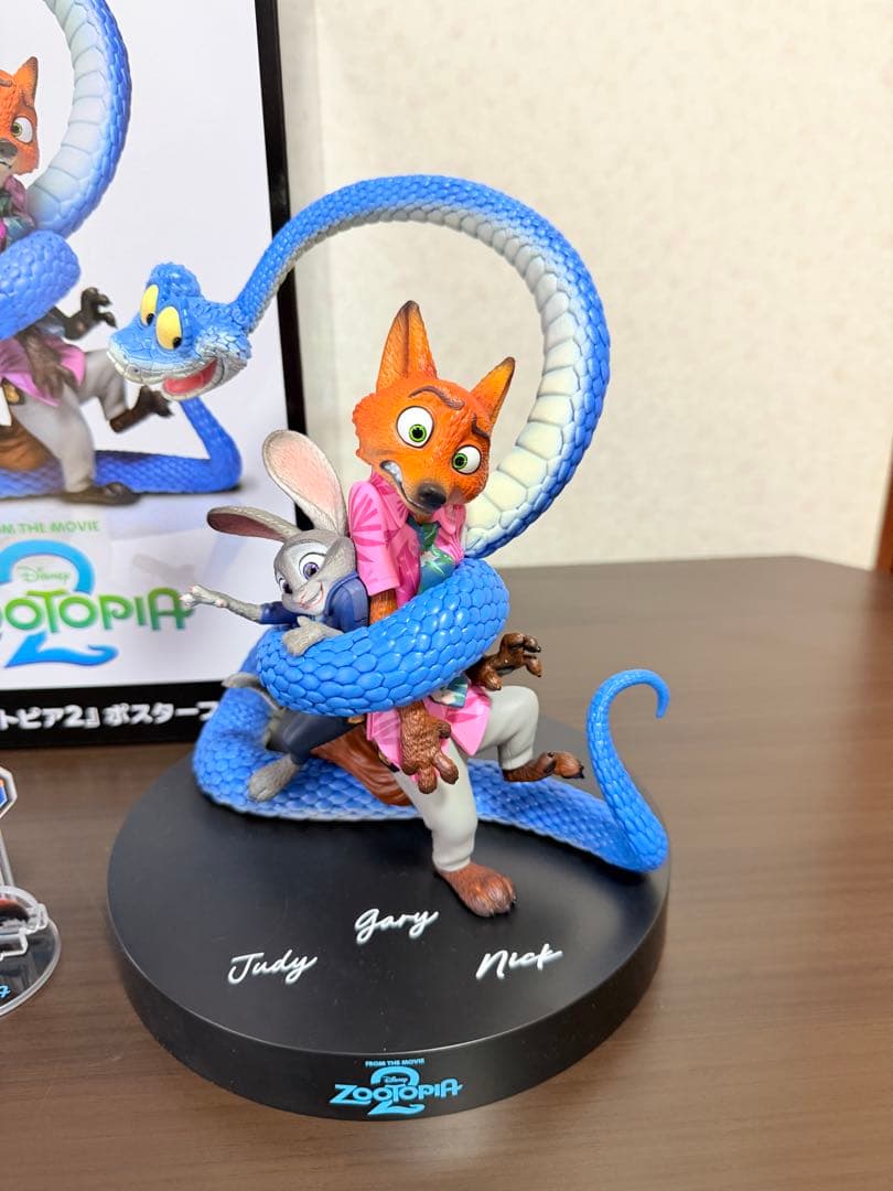 ズートピア2 ハッピーくじ　A賞　ポスターフィギュア アクリルスタンド