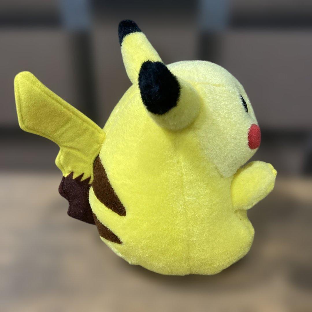 ぷ*ー様 TOMY　初代 初期　おしゃべりピカチュウ ぬいぐるみPokemon