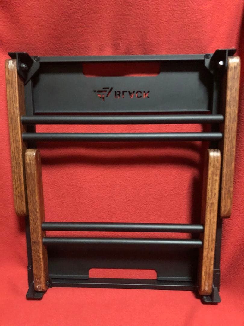 ブラックデザイン日和＋ツリー柄アイアンプレート ＋オールドマウンテン真鍮プレート