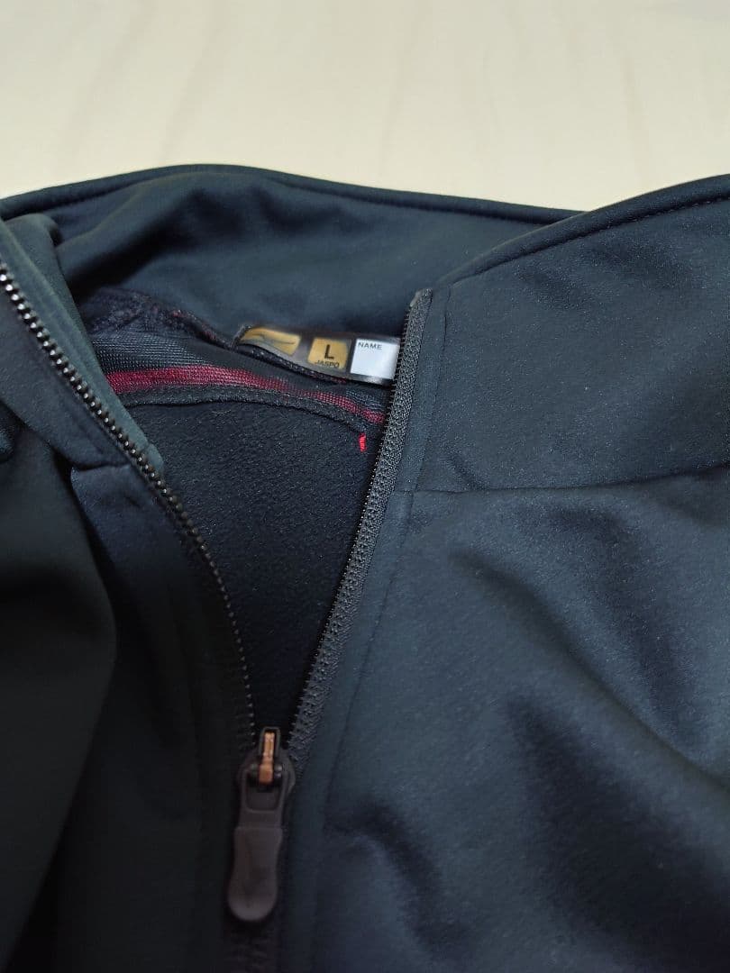 ミズノプロ　上下セット　L.サイズ テックシールド　裏起毛　赤×黒