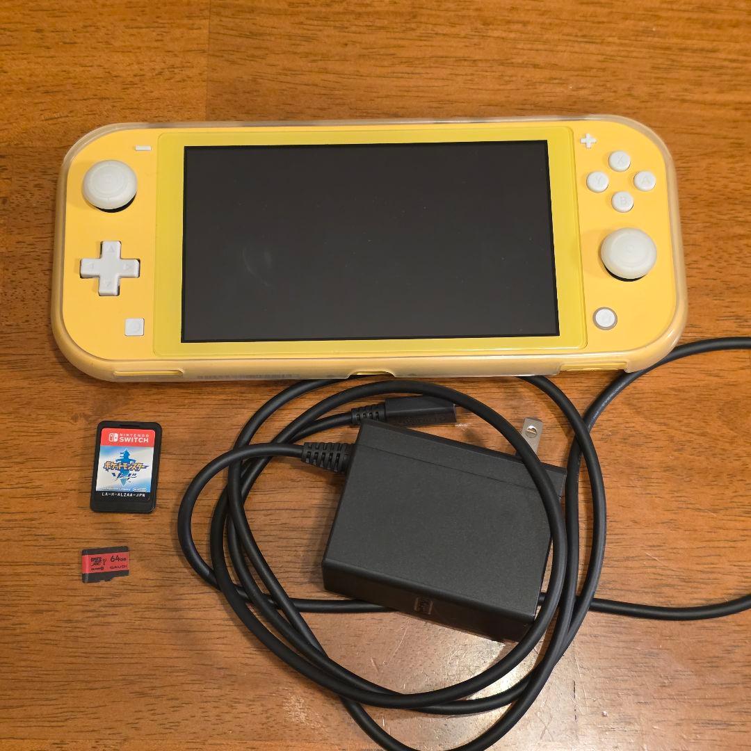 Nintendo Switch Lite イエロー カセット microSD付き