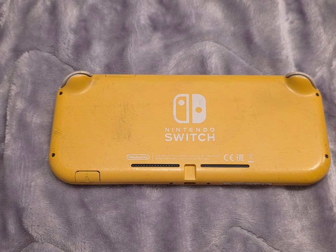 Switchライト イエロー