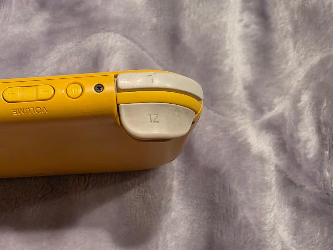 Switchライト イエロー