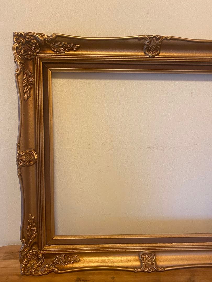 697 木製フレーム　アンティーク額縁　ゴールドフレーム 金フレーム　木製